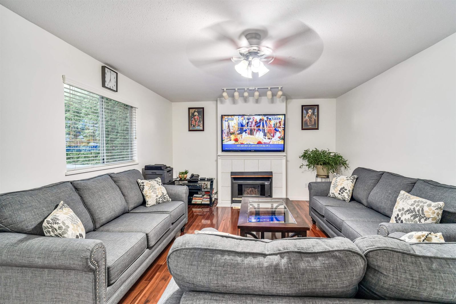 Listing Image 12