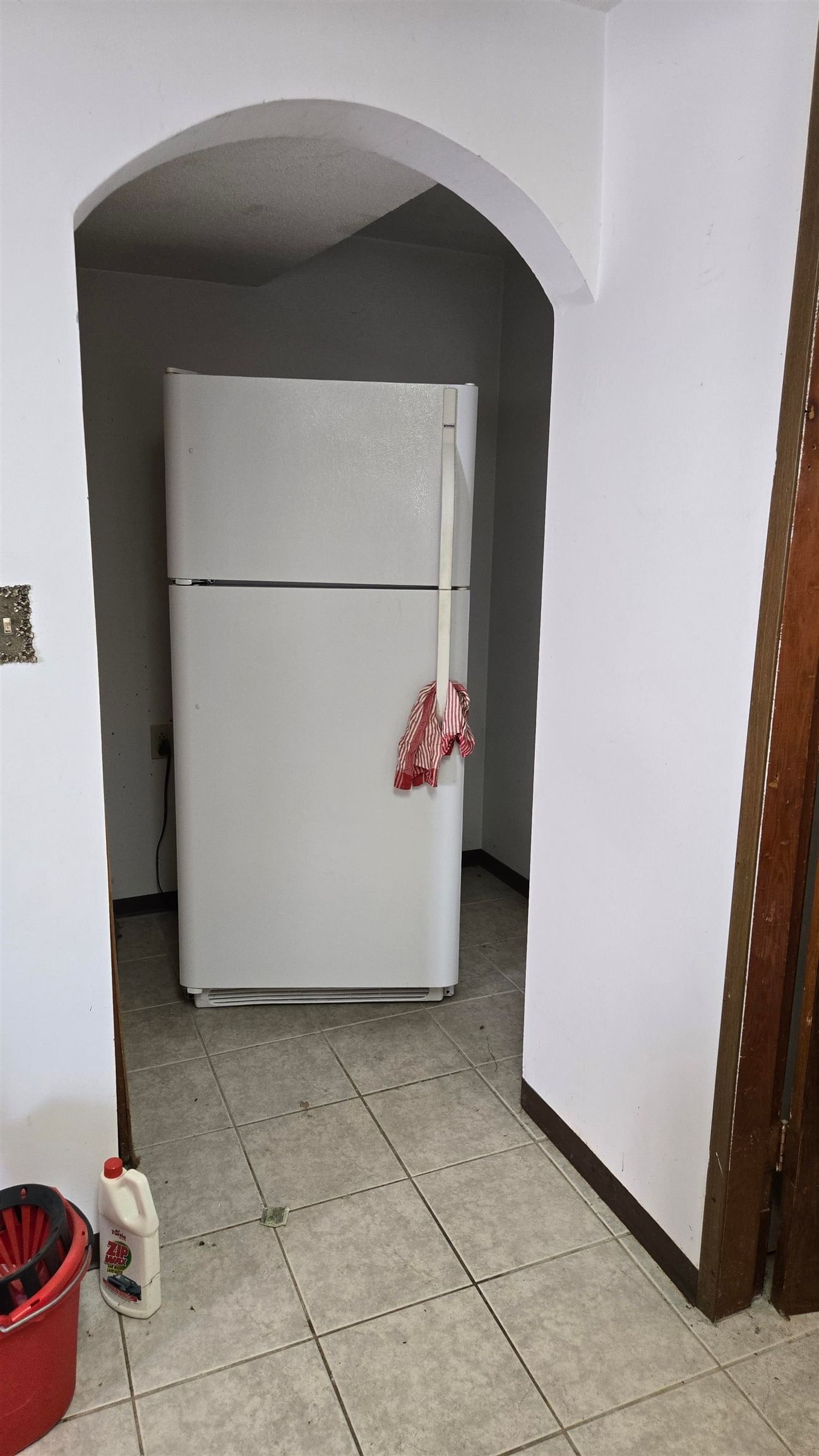 Listing Image 5
