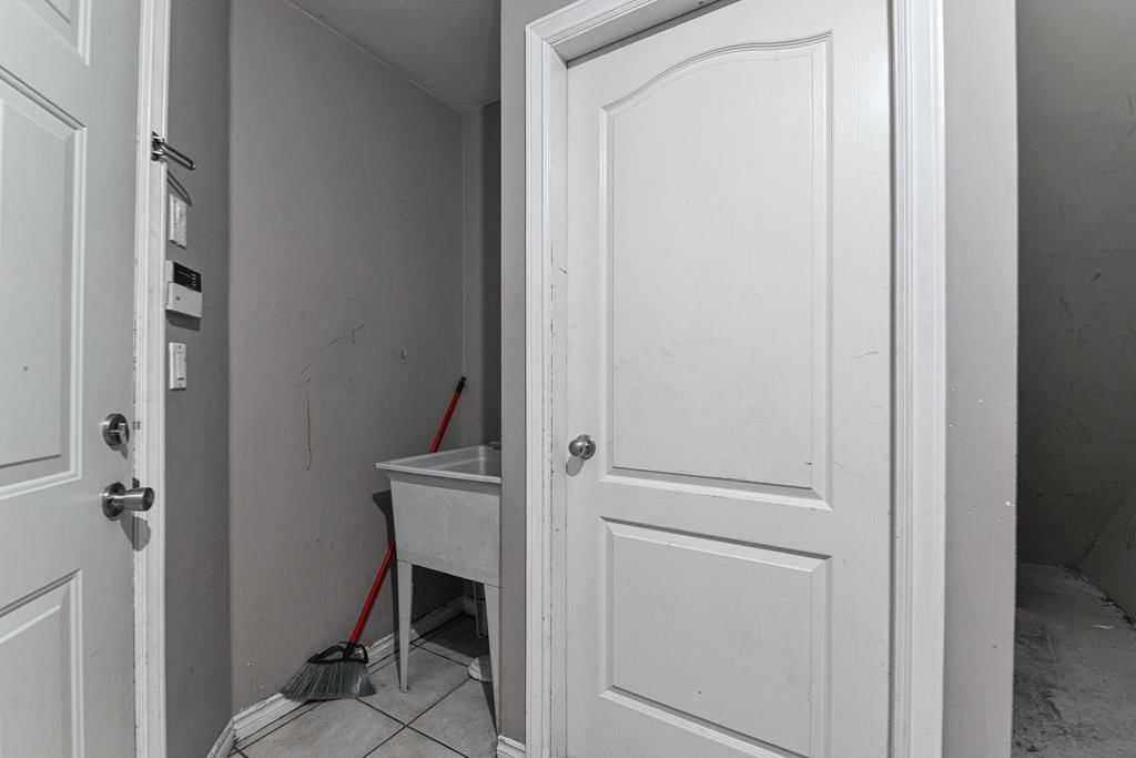 Listing Image 26