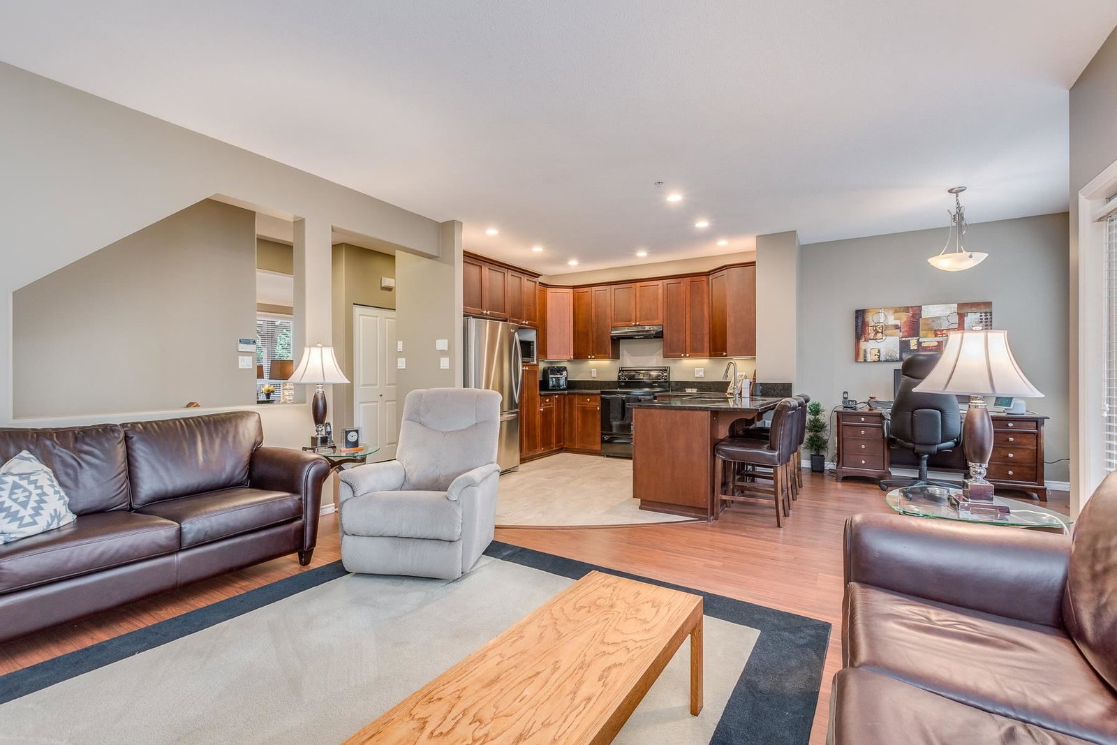 Listing Image 13