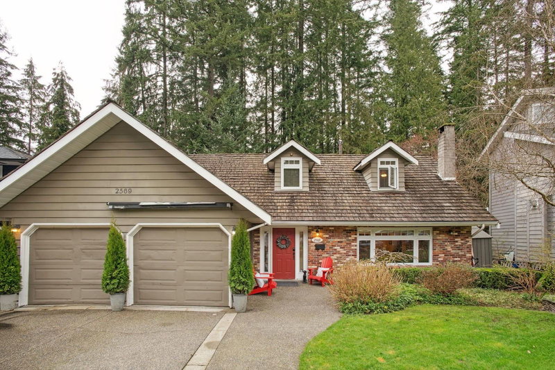 2569 Hyannis Point, North Vancouver, V7H 1R9 | Image 2