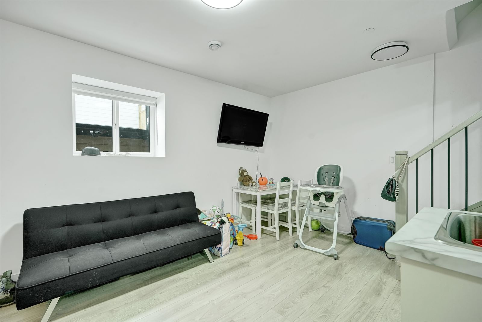 Listing Image 35