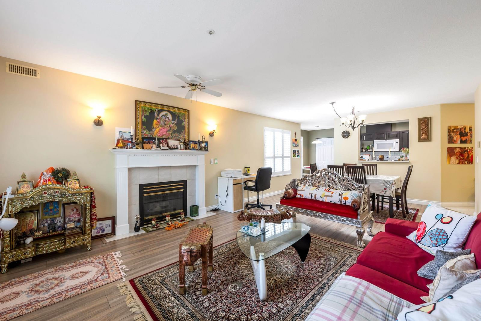 Listing Image 8