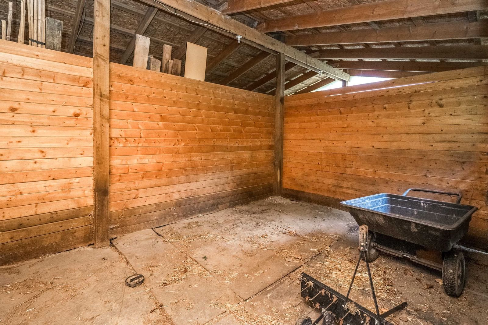 Listing Image 36
