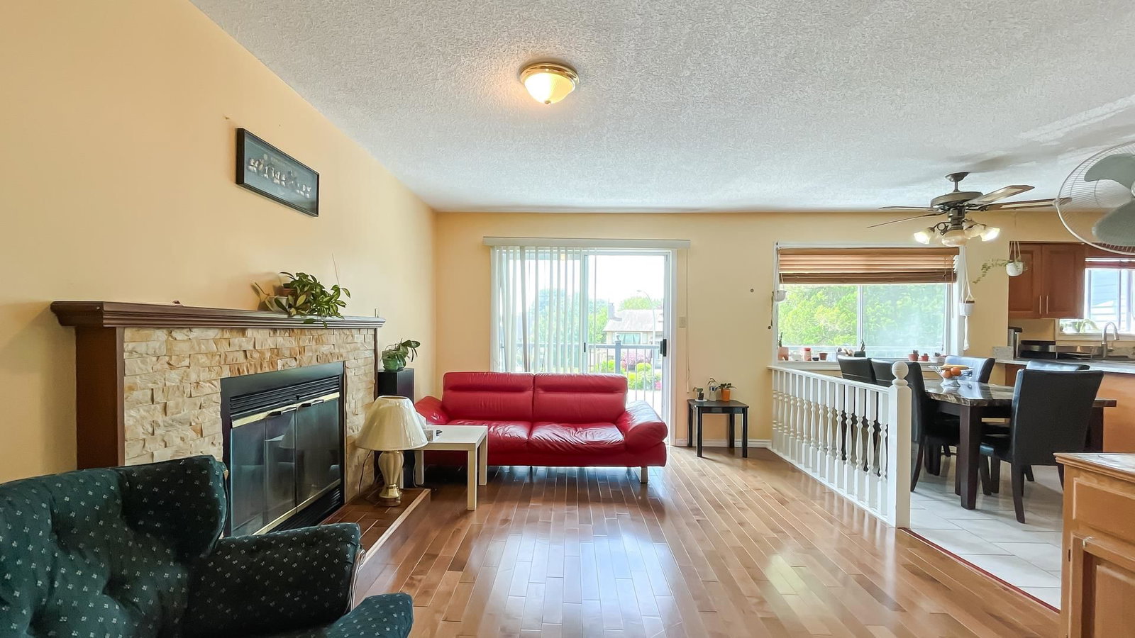 Listing Image 8