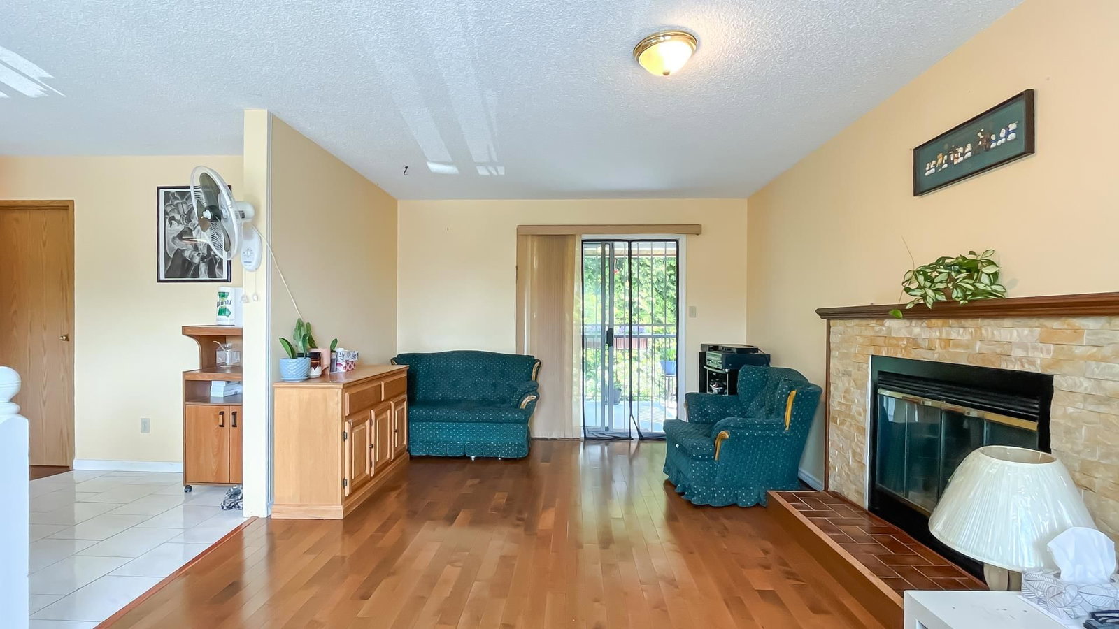 Listing Image 9