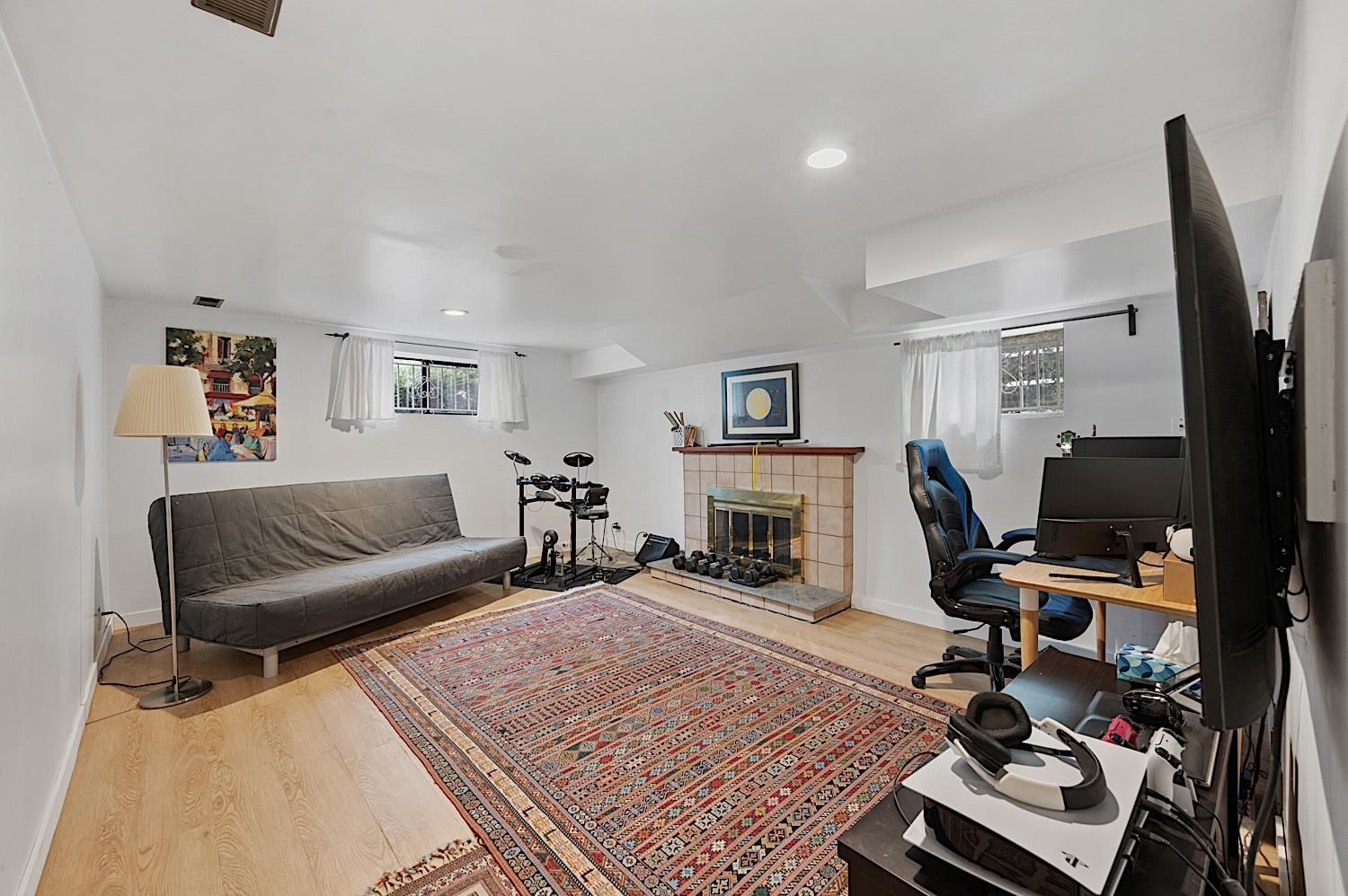 Listing Image 20