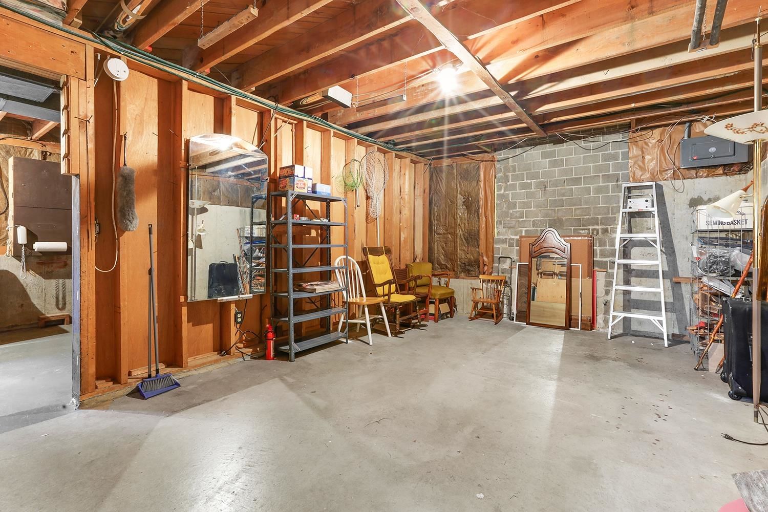Listing Image 18
