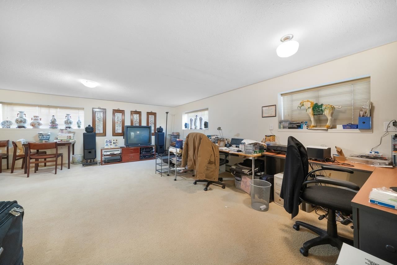 Listing Image 20