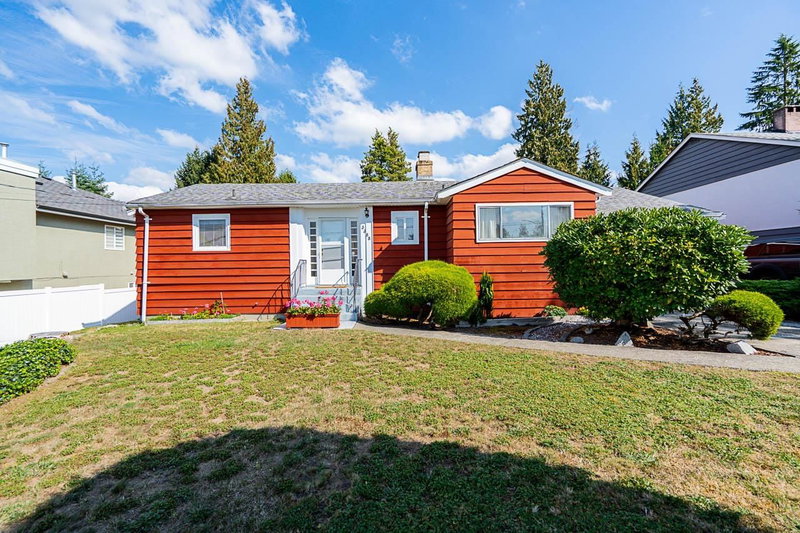 5388 Halley Avenue, Burnaby, V5H 2P8 | Image 2