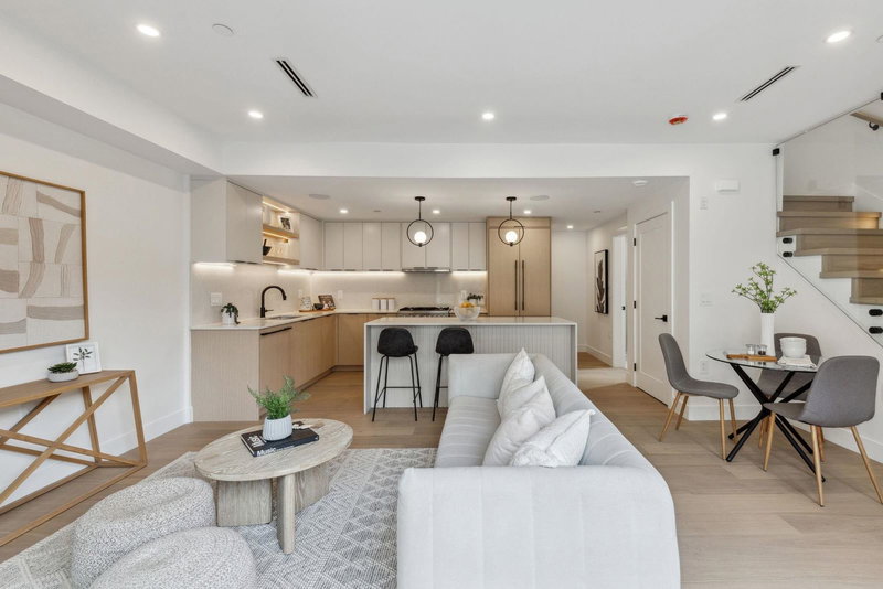 3383 Victoria Drive, Vancouver, V5N 4M3 | Image 3