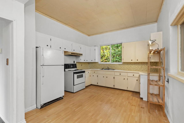 33239 Brown Crescent