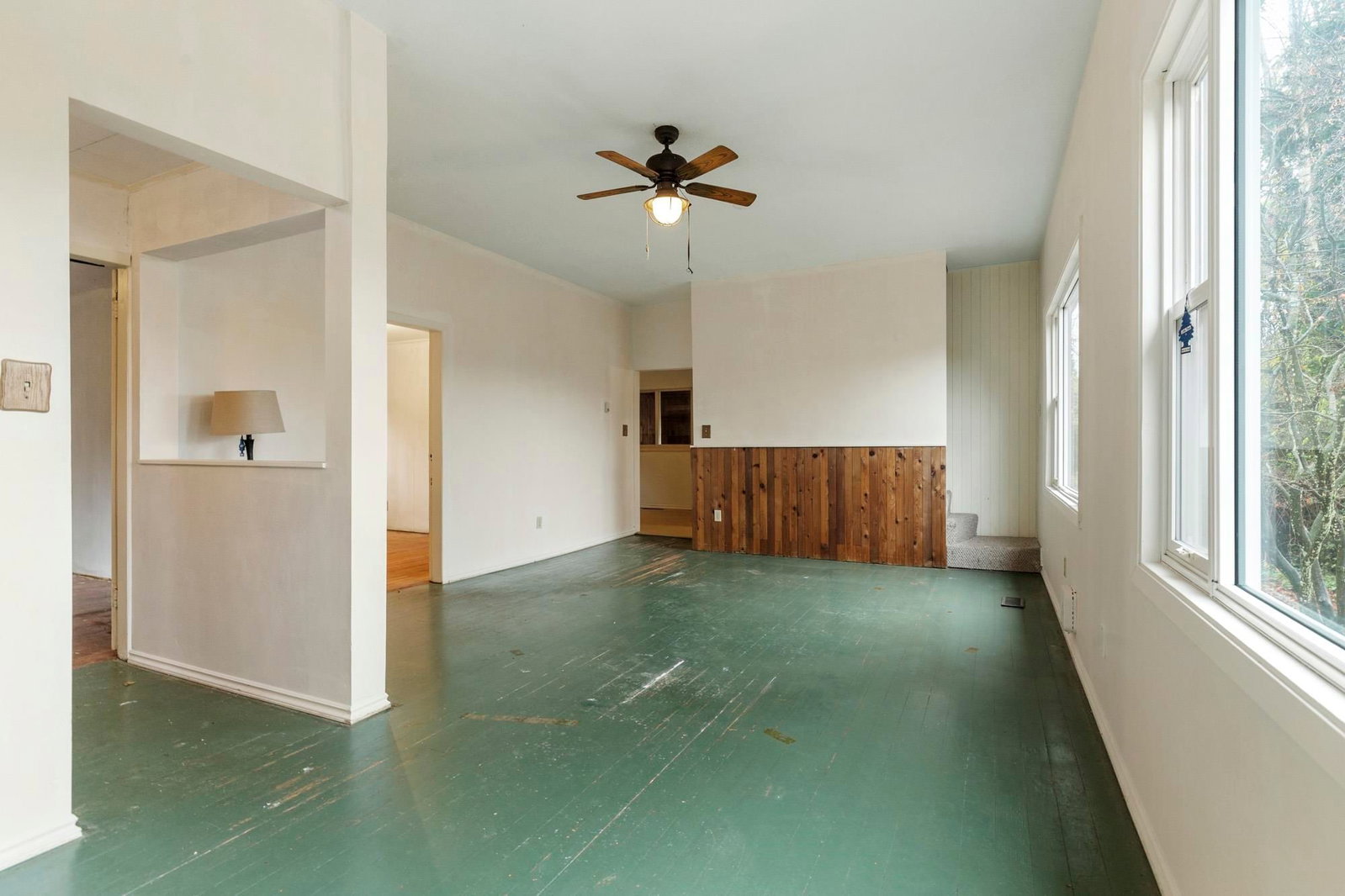 Listing Image 8