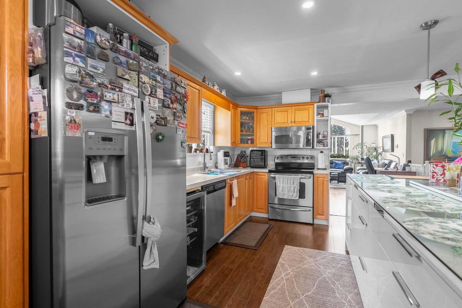 Listing Image 8