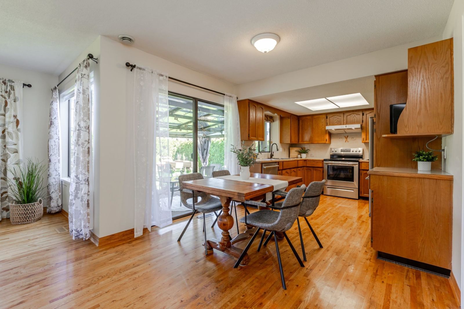 Listing Image 15