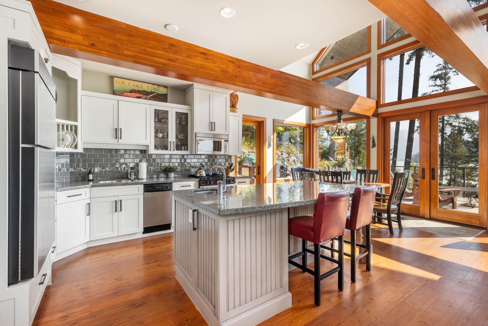 Listing Image 10