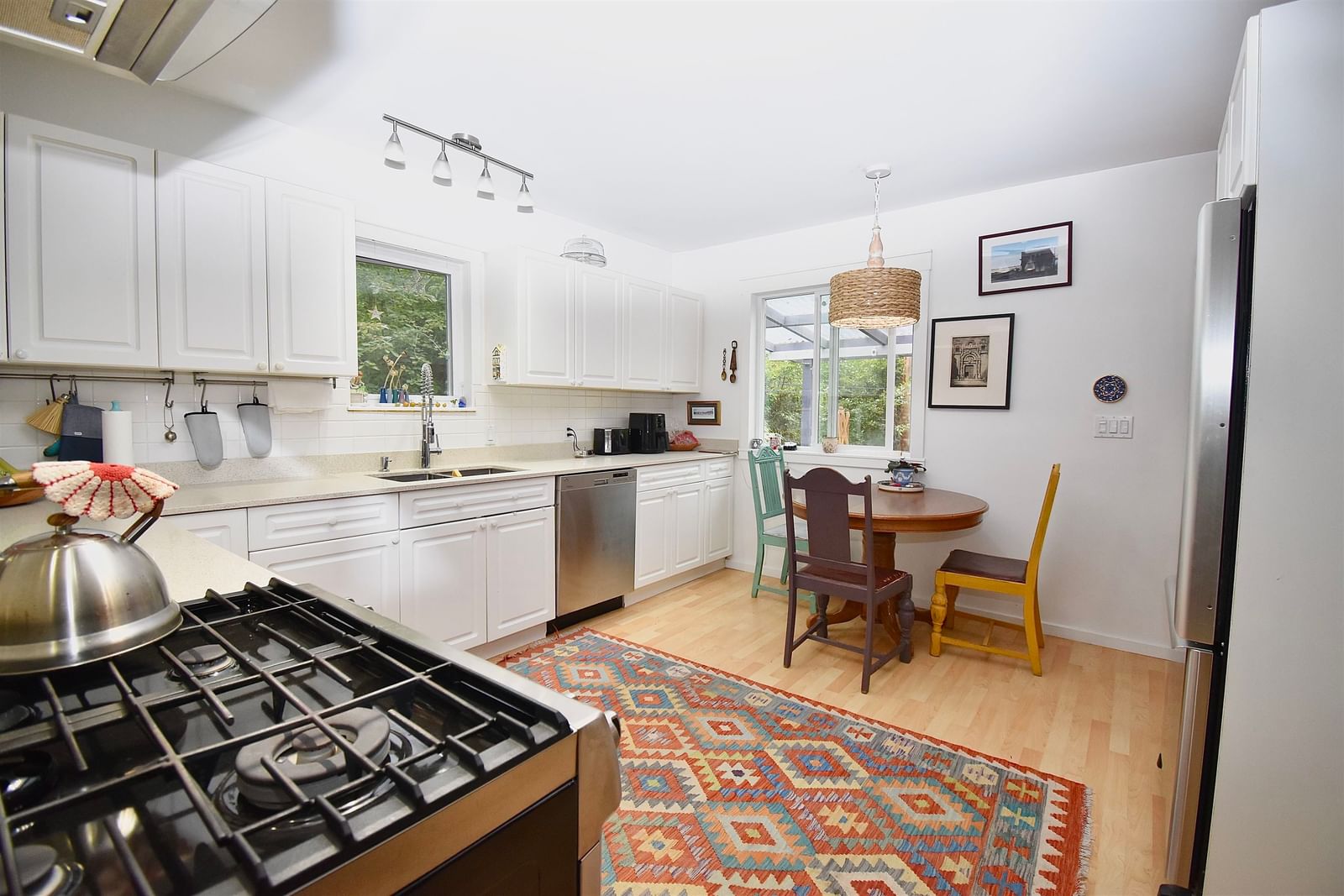 Listing Image 10
