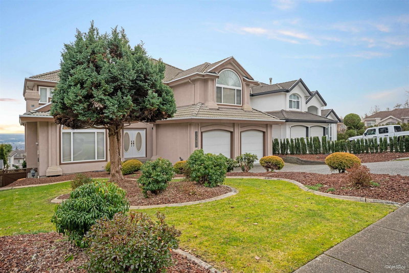 3062 Timber Court, Coquitlam, V3E 2Y8 | Image 2