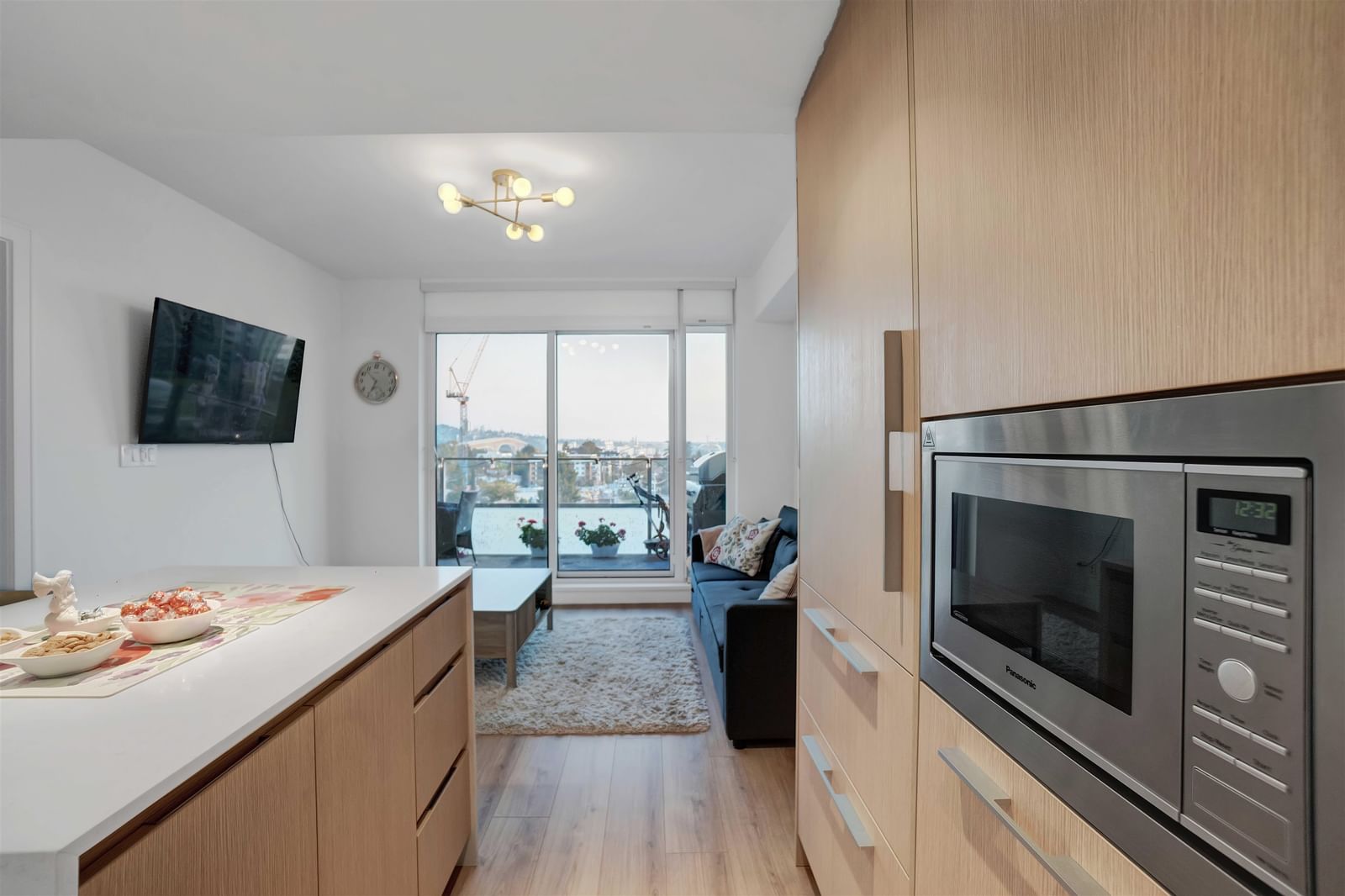 Listing Image 9