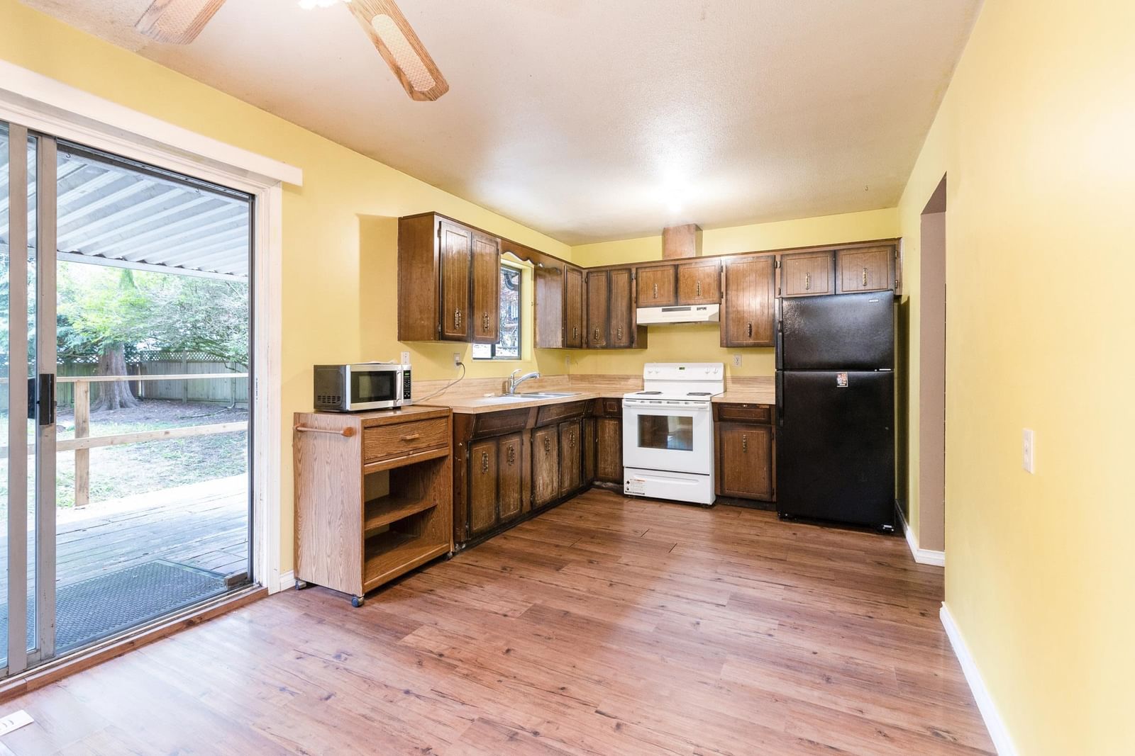Listing Image 9