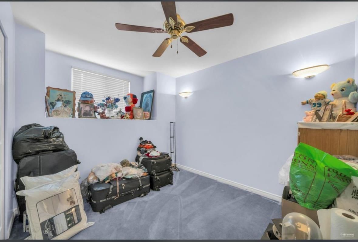 Listing Image 24