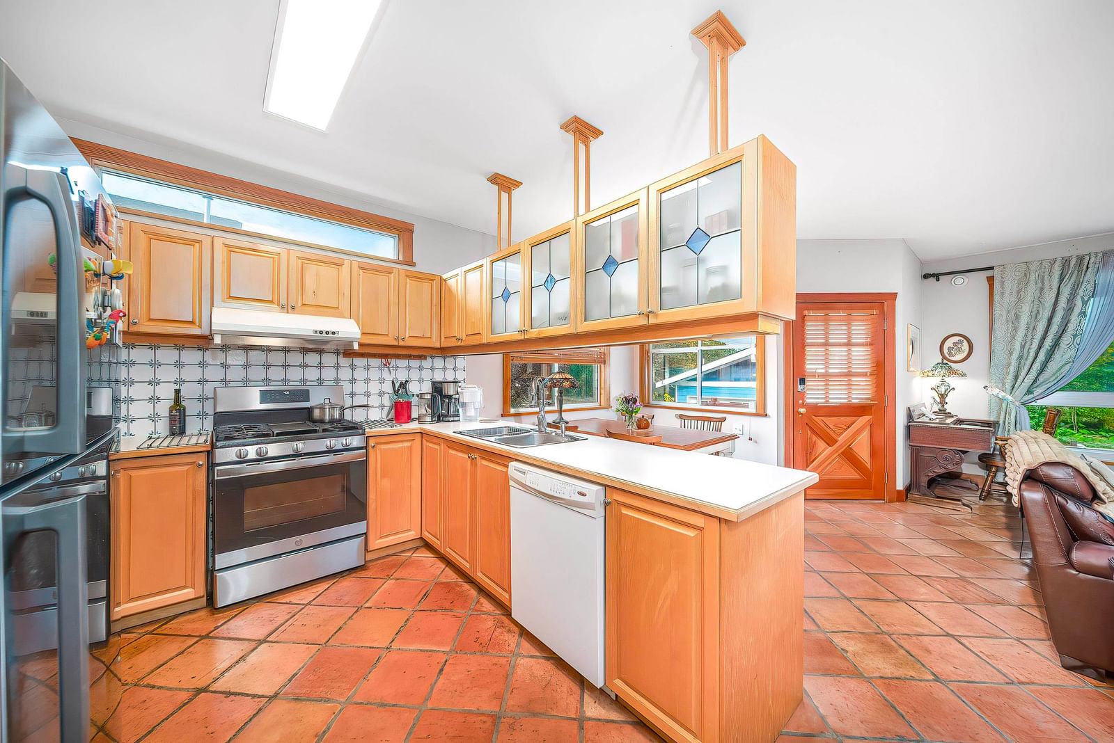 Listing Image 12