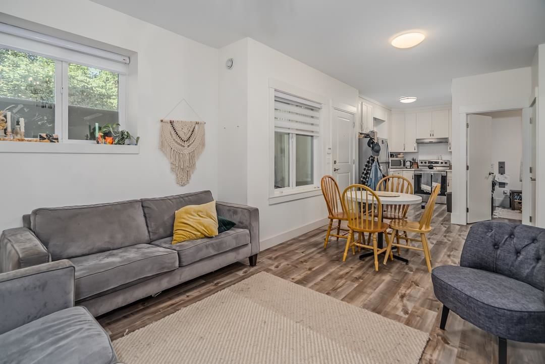 Listing Image 21