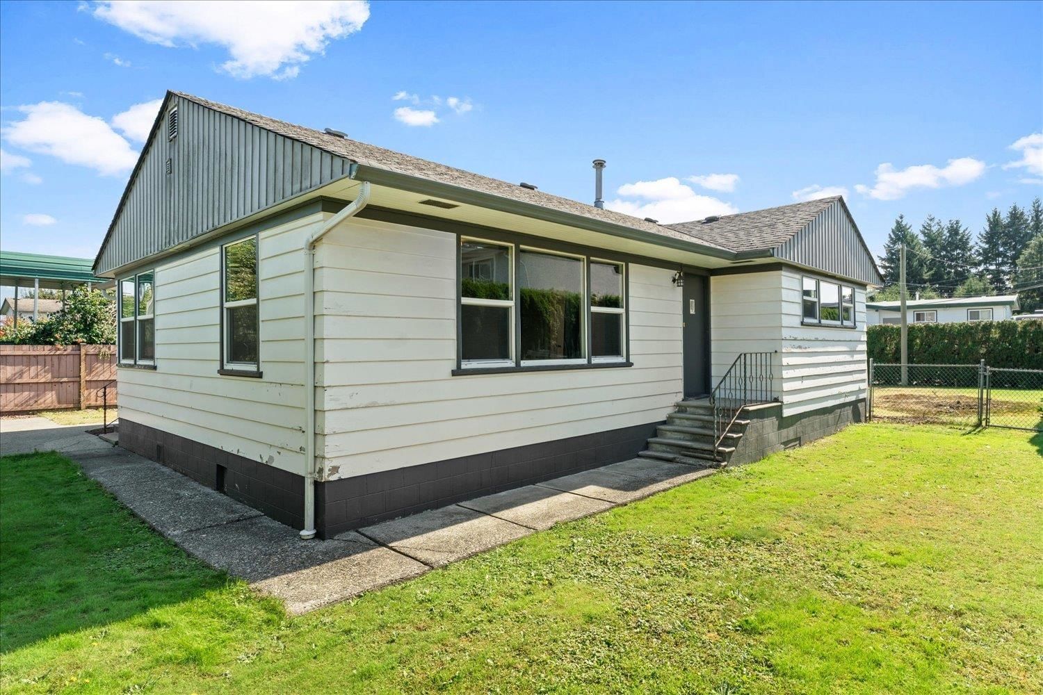 Listing Image 23
