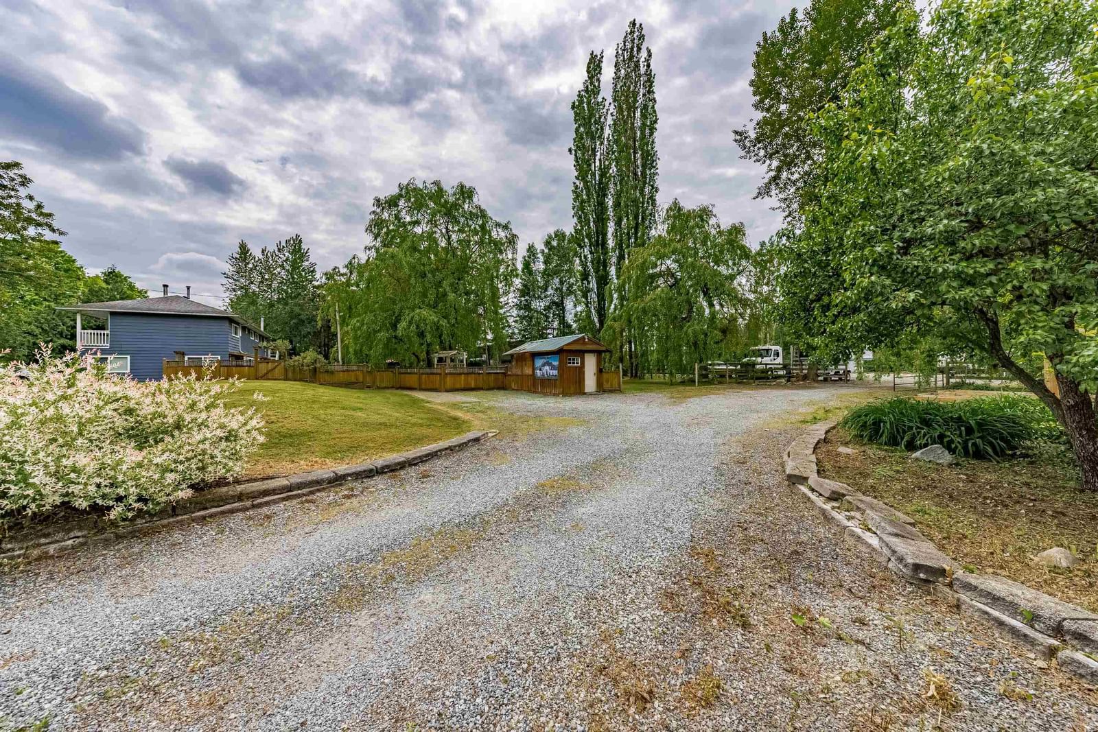 Listing Image 17