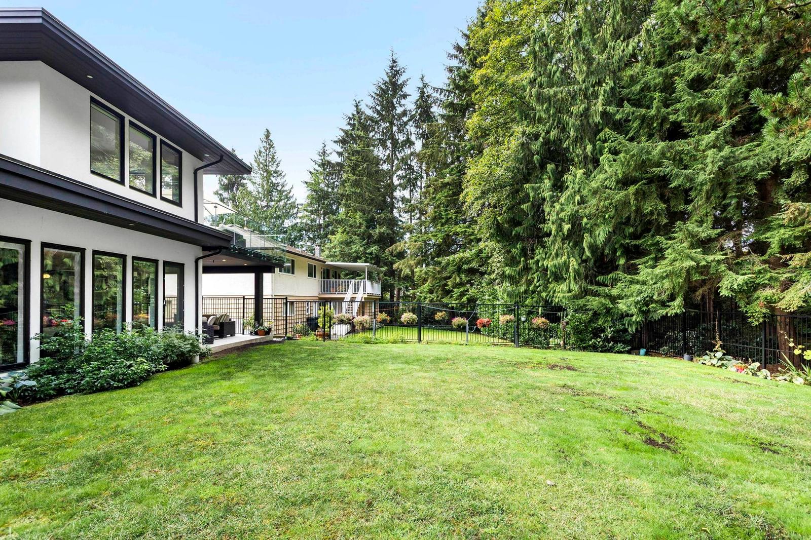 Listing Image 25