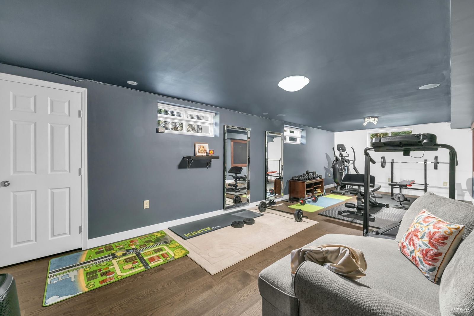 Listing Image 12