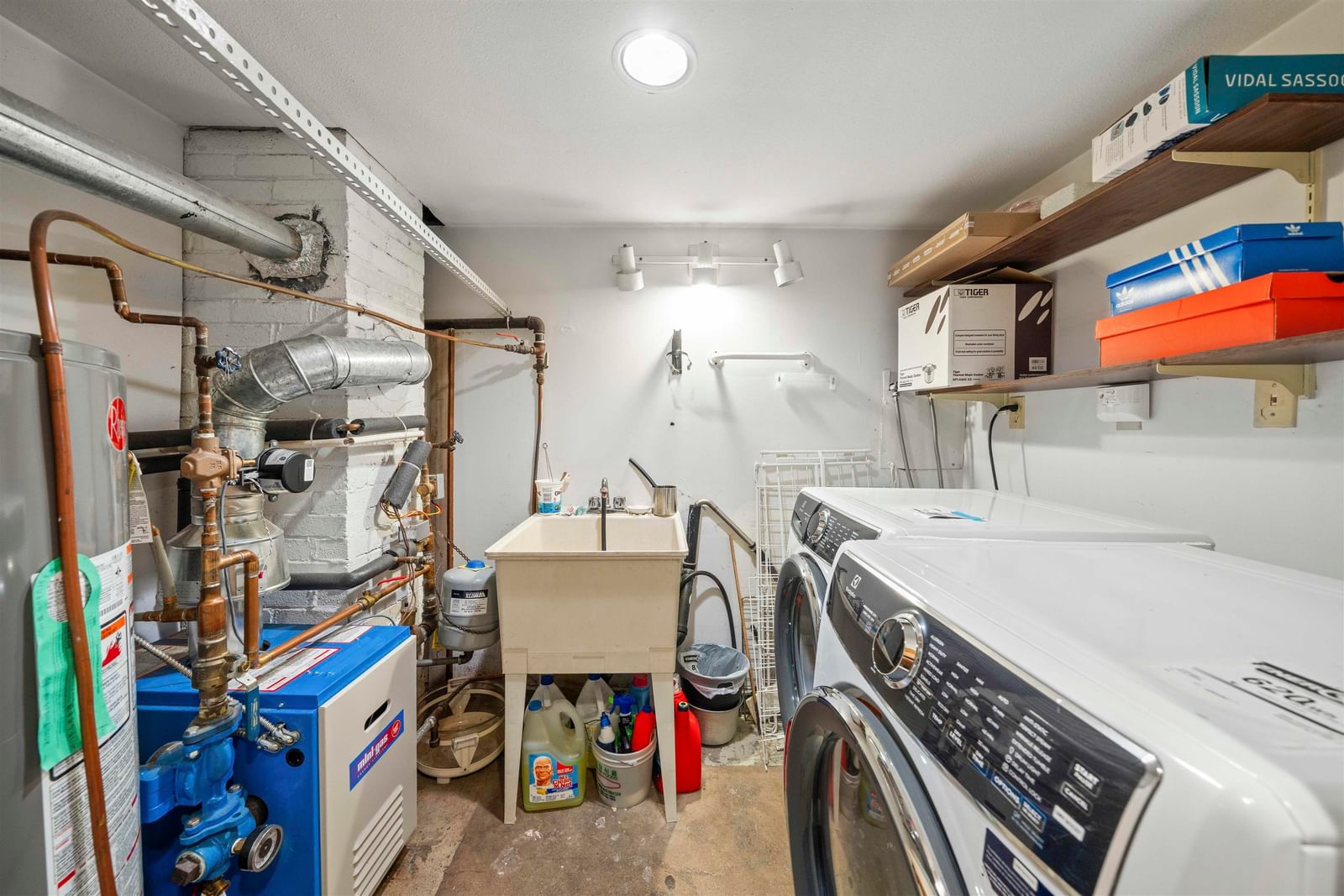 Listing Image 21