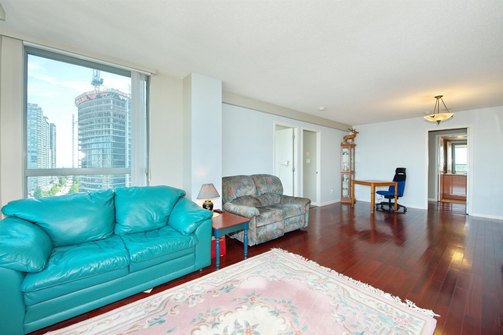 Listing Image 15