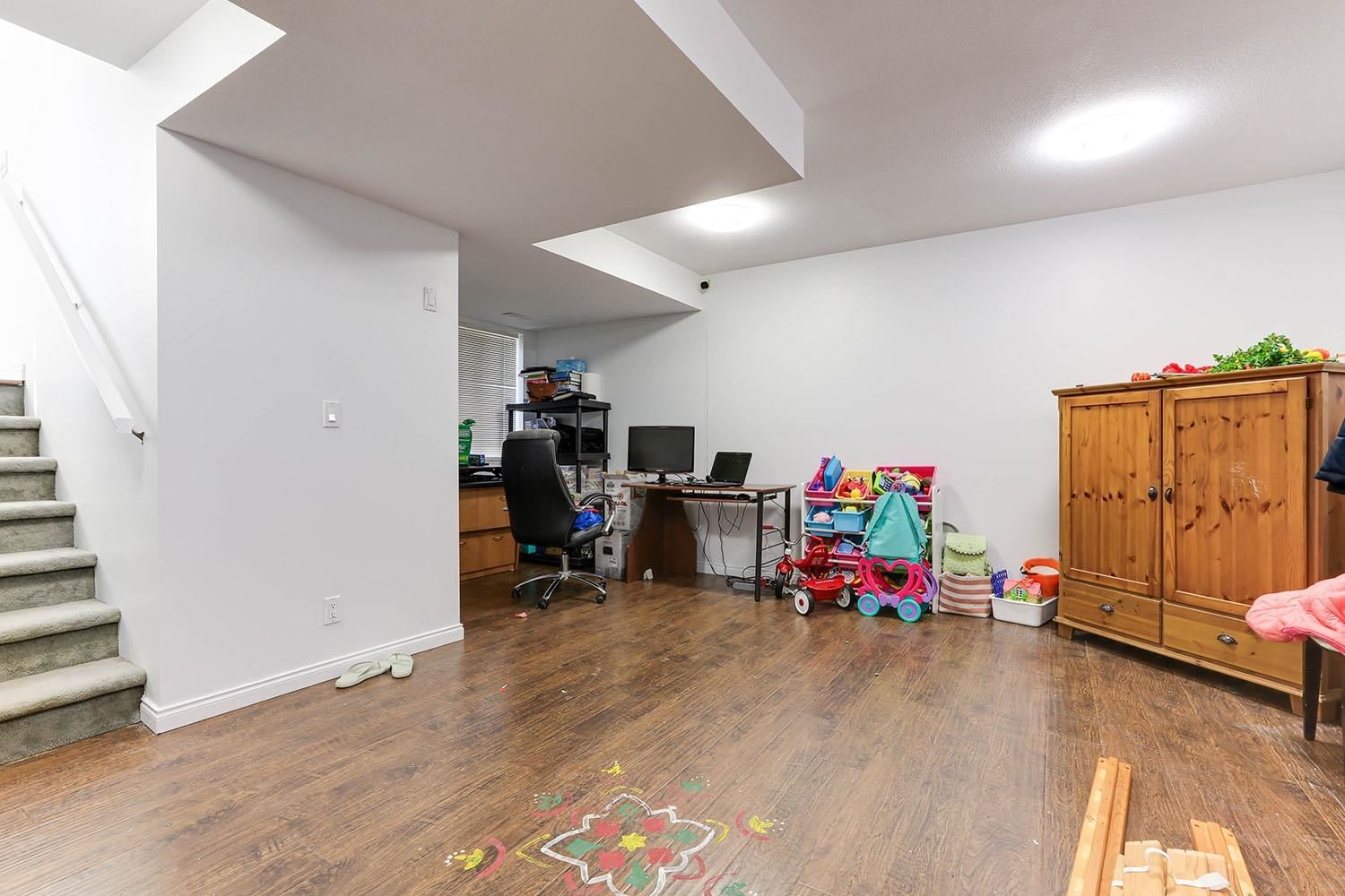 Listing Image 18