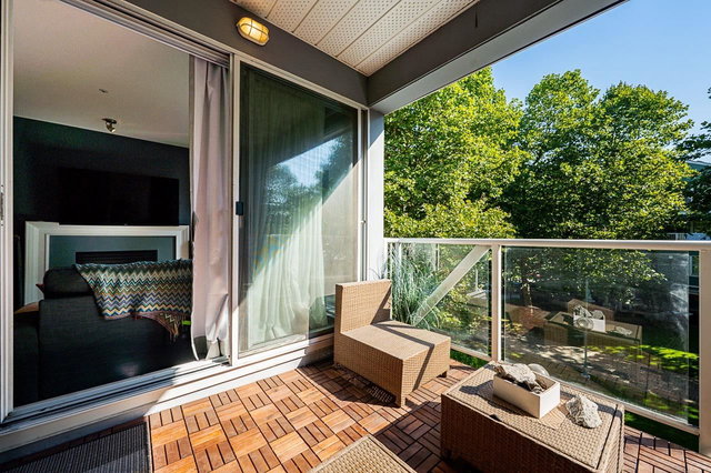 310 - 1880 Kent South Avenue E