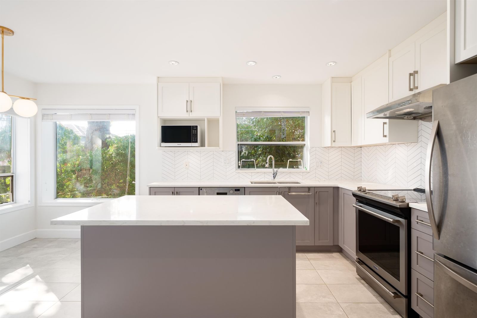 Listing Image 9