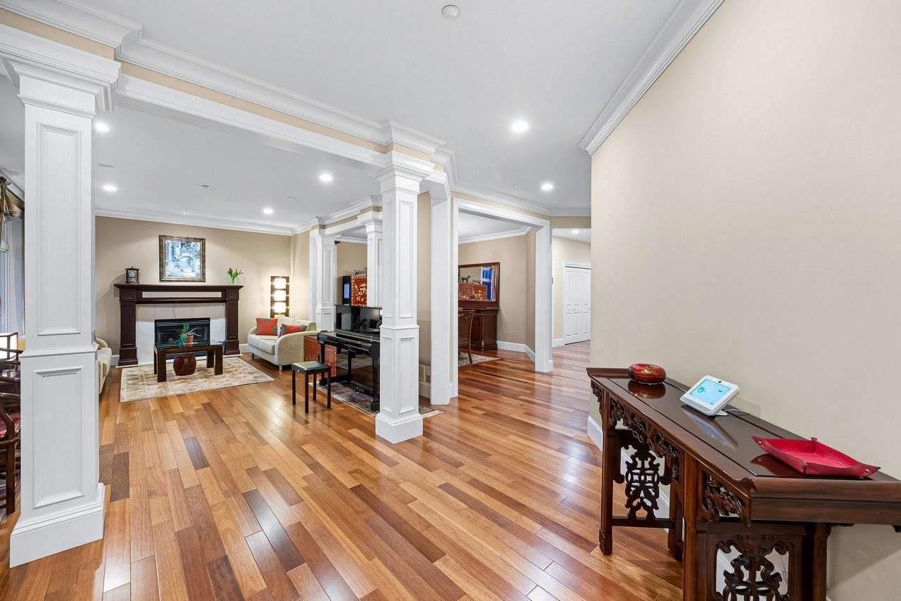 Listing Image 14