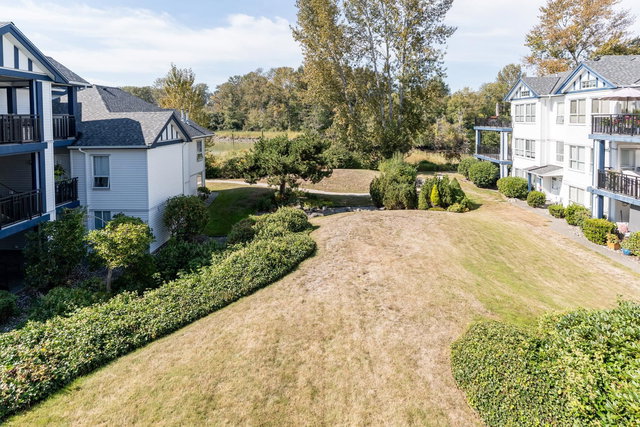 306 - 4955 River Road