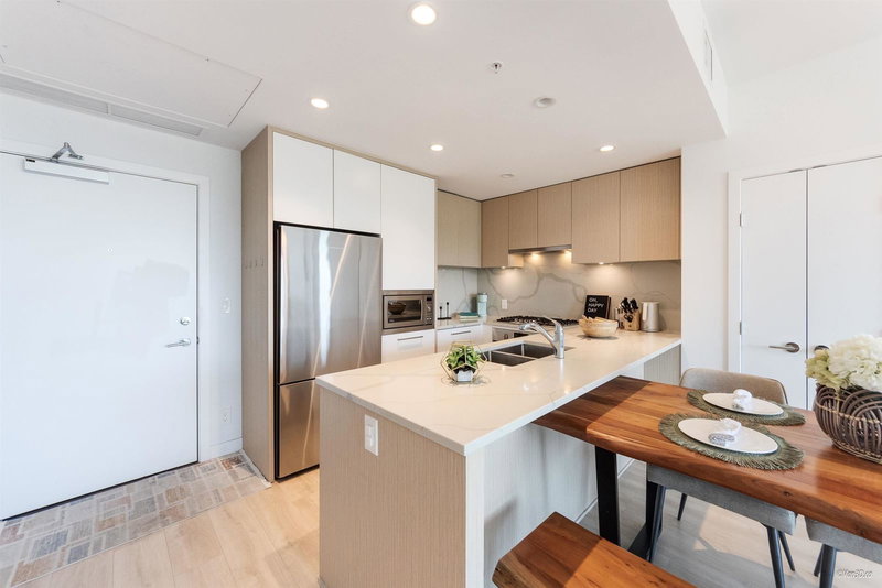 2703 - 567 Clarke Road, Coquitlam, V3J 0K7 | Image 2