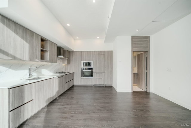 TH-03 - 8555 Capstan Way