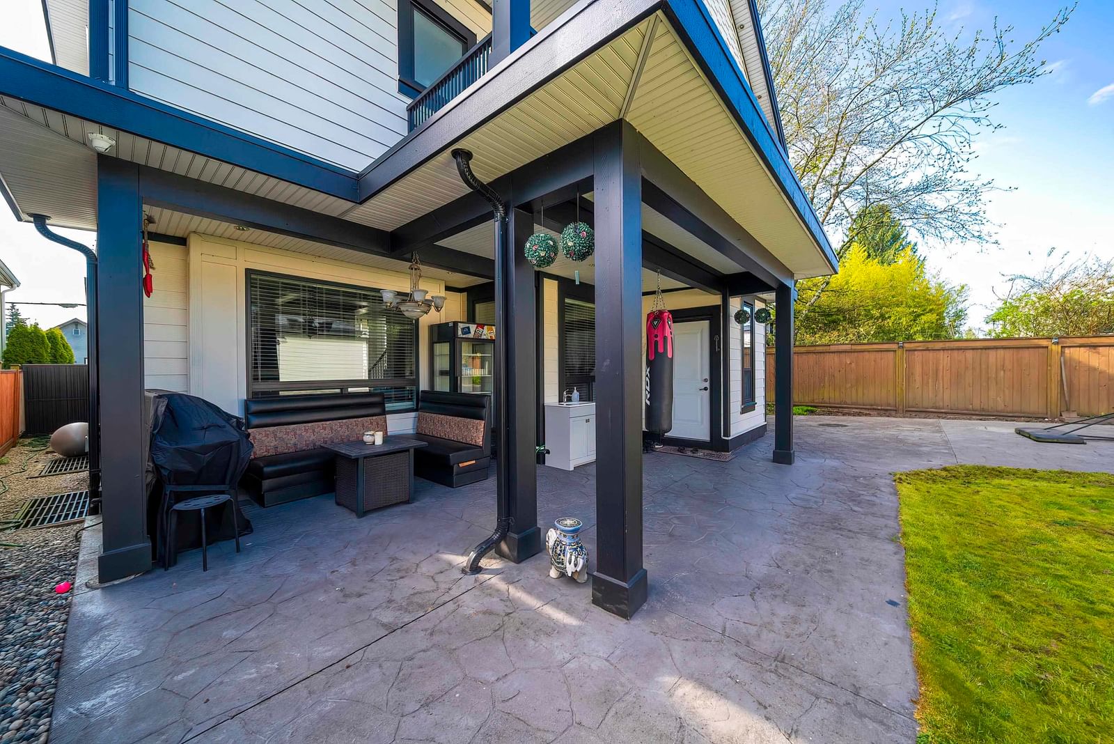 Listing Image 9