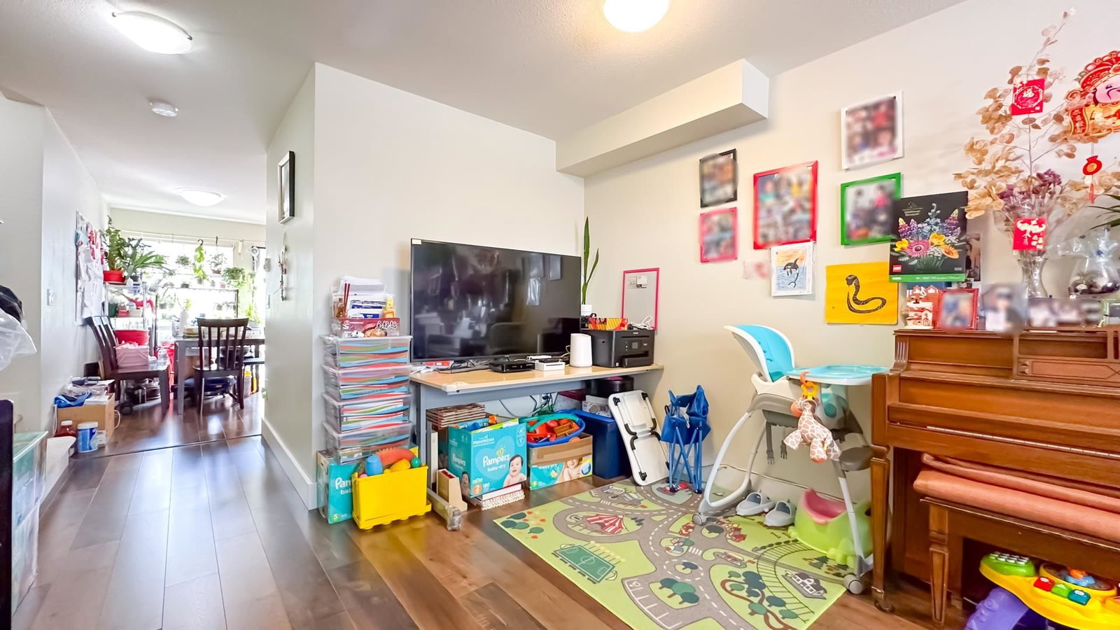 Listing Image 9