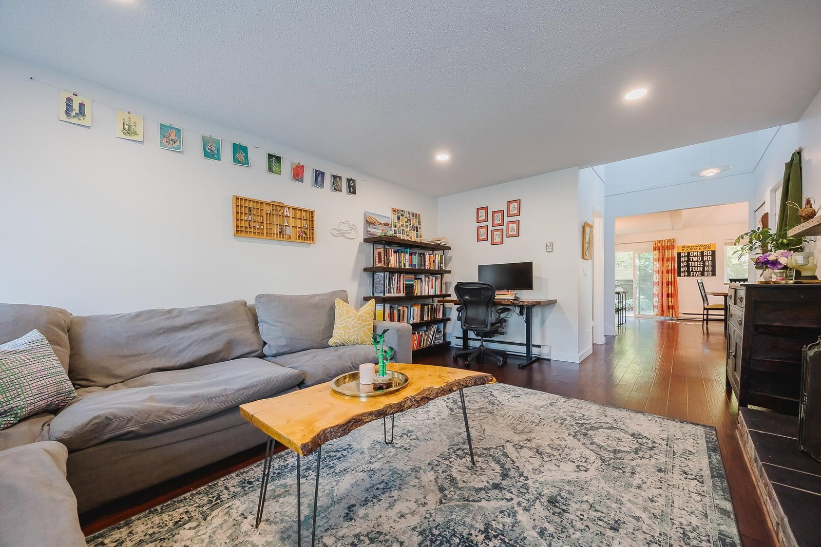 Listing Image 15