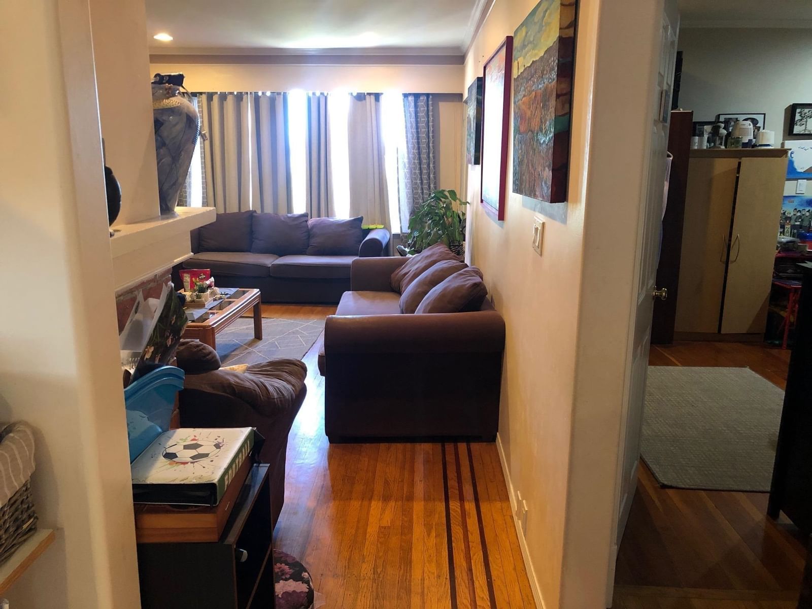 Listing Image 6