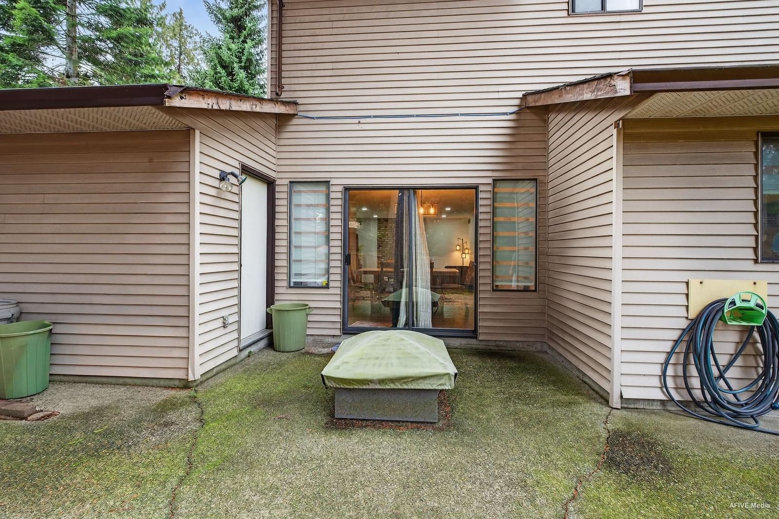 Listing Image 29