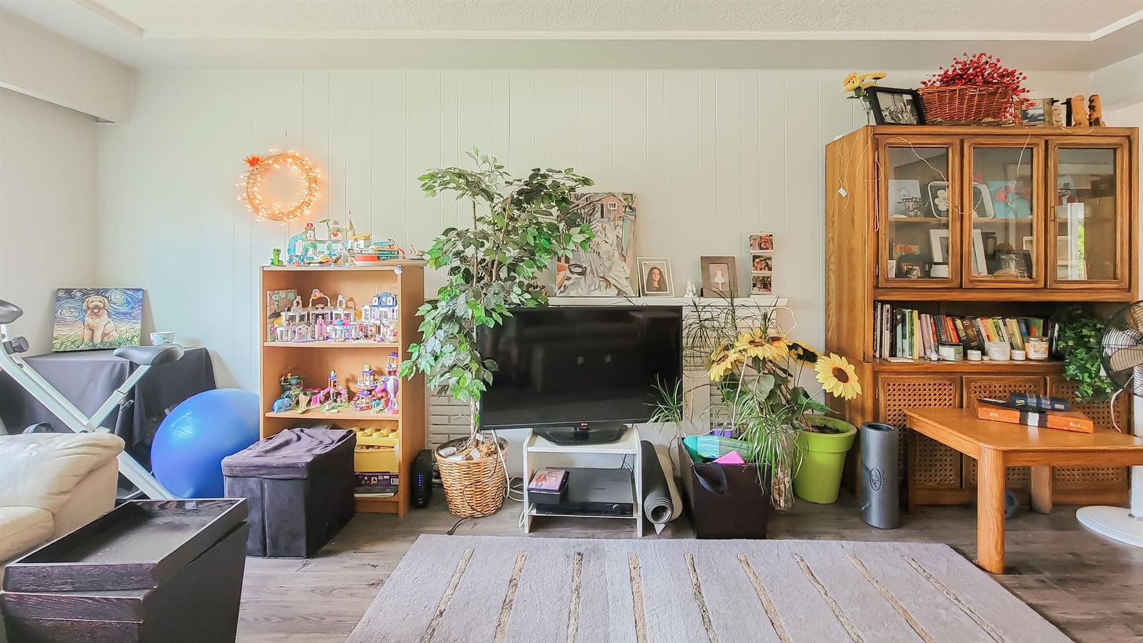 Listing Image 9