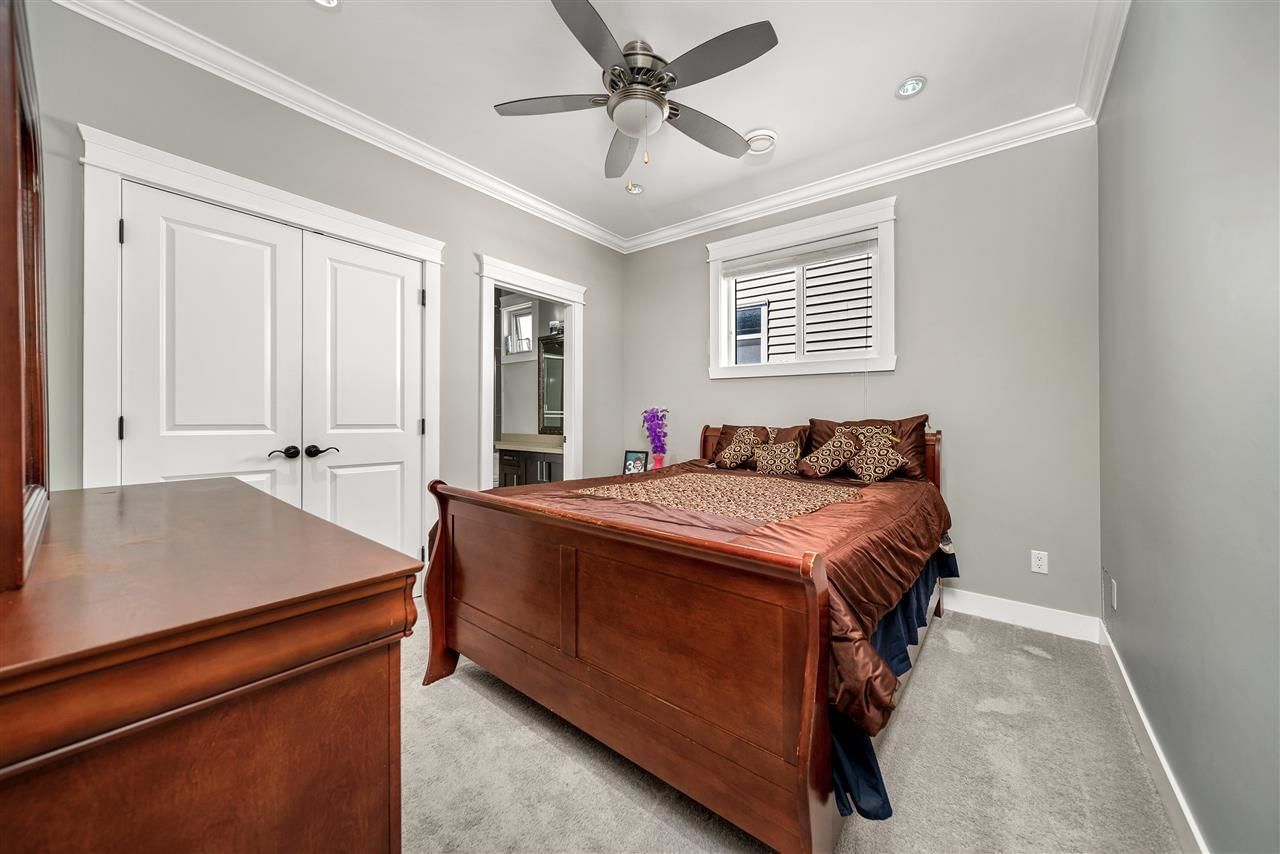 Listing Image 18