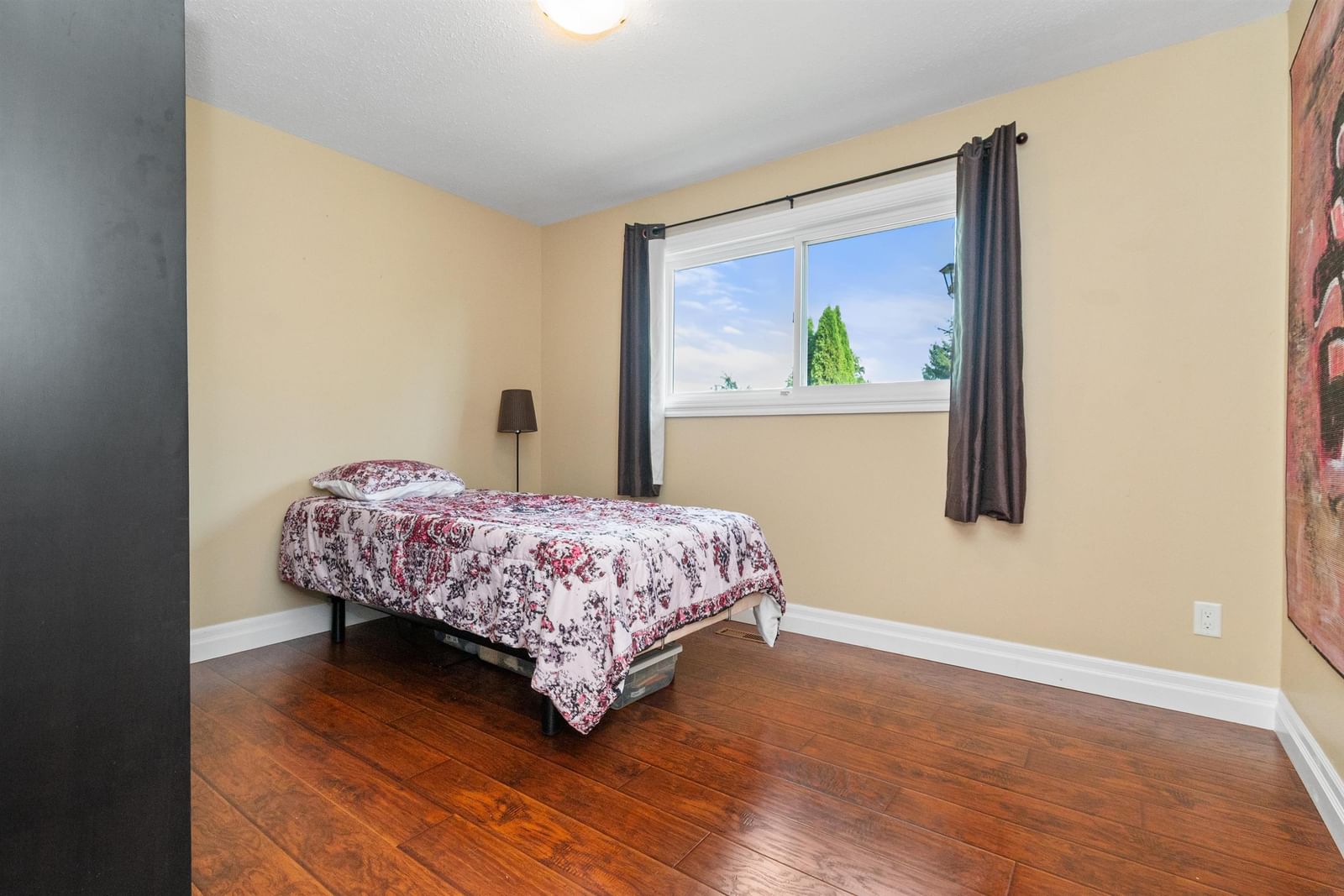 Listing Image 22