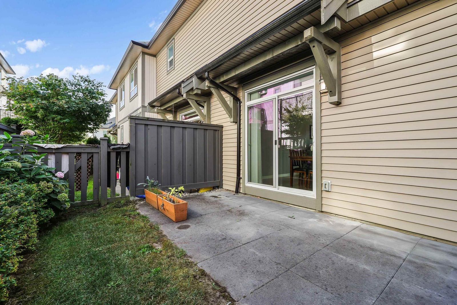 Listing Image 25