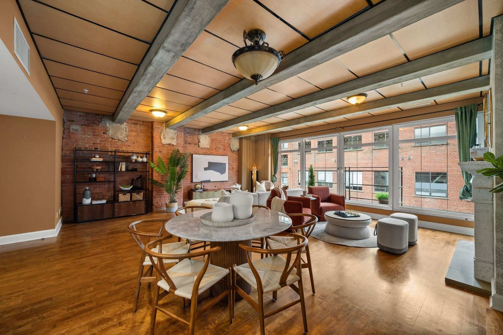 Listing Image 10